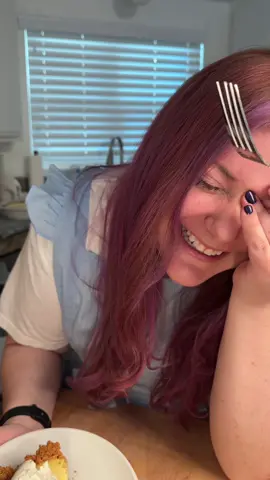 trying to film in front of friends #friends #cringey #tiktokhumor #influencerlife #stagefright 