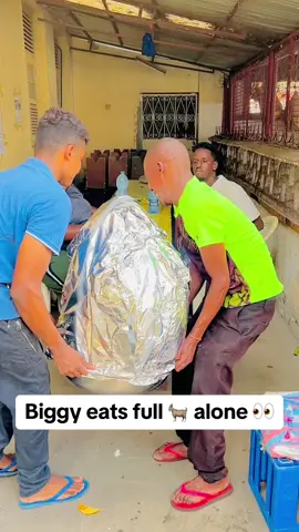 So you believed he could eat a full 🐐 😂😂😂? #foryou #foryoupage #fyp #viral @Official__biggy_001 @funny boy 