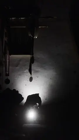 dirangkul oleh luka, dikuatkan oleh rasa, disakiti oleh cinta, dan pura-pura tertawa agar terlihat bahagia #vapesad #thelema #sadstory 