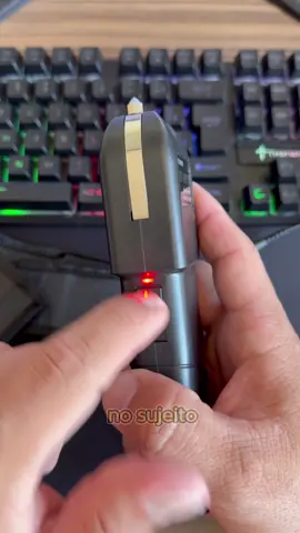 Taser lanterna tática segurança pessoal. #gadgets #segurança #taser #comedia #lanterna #Tech #fy #fypシ #