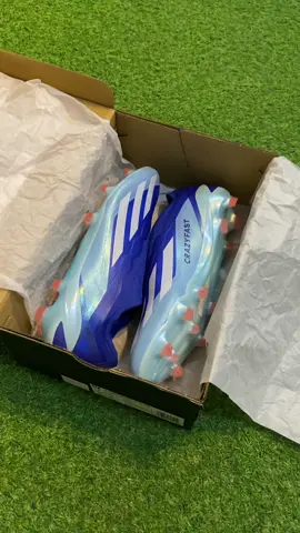 Warna paling latest sudah mendarat X Crazyfast.1 #kasutbola #adidas #xcrazyfast 