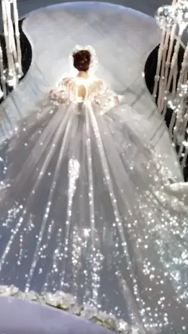 New look  beautiful!!!            #weddingdress #dreamwedding #weddinggown #bridaldress #dreamweddingdress 