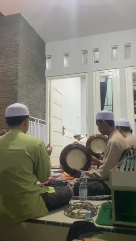 Acara Maulid di rumah Ustad Faiq, bersama Habib Abu Bakar Adny #hadrahalkautsarsolo #majelishabibhusinalaydrus #ahbabulmustofa #azzahir #majelissholawat #sholawatan #syechermania #azzahirmania #fypシ゚viral 