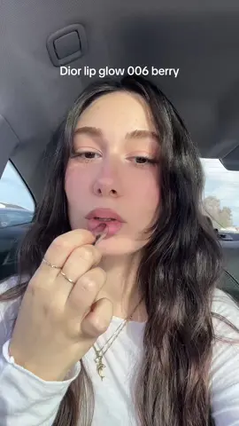 Bu renge bayiliyorummm💗 #diorlipglow #dior #diorlipbalm #berry #lipcombo #berrylips 