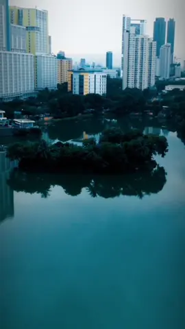 di Jakarta ada Pulau!  Drone View #drone #dronevideo #fypシ゚viral #fypage #jakarta #pulau #danau #danausunter #dji 