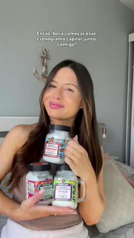 E eu não sei o que é melhor: essas embalagens maravilhosas que podemos usar pra sempre, ou o cheirinho incrível de cada uma das Be(m)ditas Ghees! ✨ @criscamaracris  #lolafromrio #bemditaghee #cronogramalola #cronogramacapilar