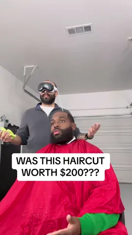 these new apple vision pros are turning these ppl mad! #fyp #foryou #applevisionpro #apple #barber #funny 
