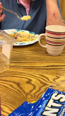 Telling @#HeyMom a joke vs her trying to tell Dan the same joke!#HeyMom #dadsoftiktok #inapporiate #dirtyjokes #paperplates 