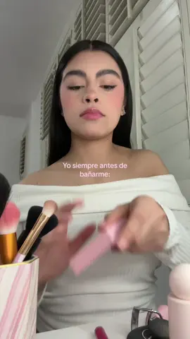 pre shower makeup🧘🏻‍♀️ #fyp #parati #girls #makeup #maquillaje #preshowermakeup #belenestefaniaac 