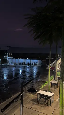 Ketika hujan #foryou #storywa #fypシ #kopi #bandung 