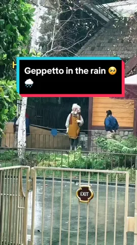 Geppeto was waiting to meet guests in the rain, but no one stopped to show him love. 🥺  Many hugs to him!  Thank you to the Cast Members who continuously make the magic happen 🫶💚🌧️ #disneyland #pinocchio #disney #rainyday #rain #castmember #thankyou 