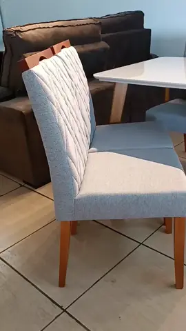 mesa Verona 120x80 com 4 cadeiras no linho cinza; disponível 62982251936