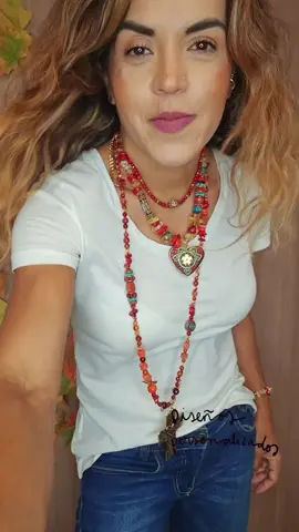 En Pohaku Accesorios puedes personalizar tus diseños, arma tus combosnde muchos no son tantos y vive la magia con estilo. díganme qué les parece esta propuesta. #modafeminina #fashion #fashion #necklace #jewelry #jewerlydesign #hippiechic #jewerlydesign #jewerlylover #fashiontiktok #bohochicstyle #bohostyle 