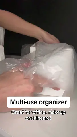 Give me all the organizational things!!! Great for skincare or makeup!#NiUnPeloMás #organizer #makeuporganization #skincareorganizer #organization 