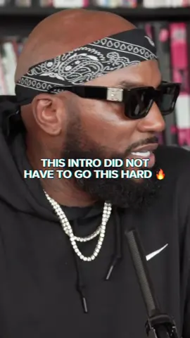 I JUST HAD TO UPLOAD CAUSE THERE’S NO REASON THIS INTRO WENT THIS HARD 🔥🔥 #jeezy #jeezytinydesk #musictok #tinydesk 