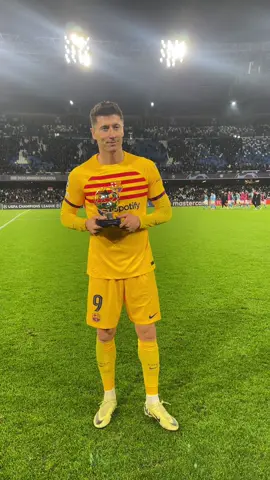 The MVP. 🤜🤛 #fcbarcelona #barça #mvp @Robert Lewandowski #lewandowski #napolibarça #championsleague #TikTokDeportes #barçaontiktok #ucl #napoli 