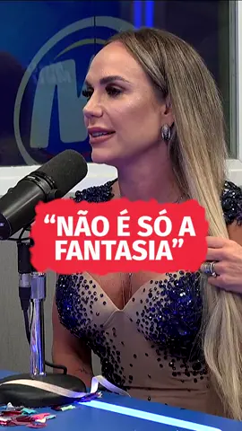 Quanto custa uma fantasia de musa do Carnaval? 🤑 Carolina Arjonas contou pra gente! #chupim #chupimmetropolitana #carolinaarjonas #carnaval #desfileescoladesamba #entretenimiento #tiktoknotícias 