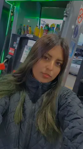 las cosas que me encantan de trabajr en una gasolinera #viral #fyp 