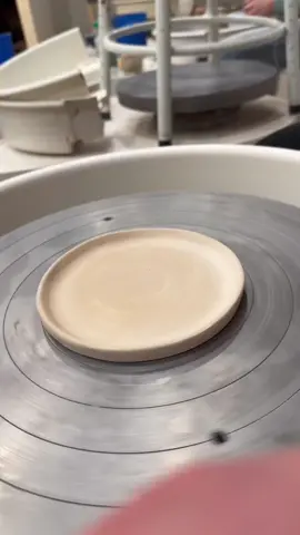 My series of: “What I made vs how it glazed”  I don’t know how to actually make a plate, it sorta just happened when I couldn’t make a bowl. LOL It’s pretty small tbh. I have no idea what color combo I used, but i did NOT expect it to be yellow. I was expecting it to be black and white so this was surprising to me. LOL #glazing #ceramics #pottery #ceramicart #ceramicstudio #glazedpottery 