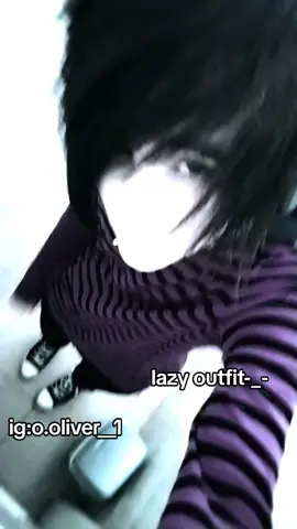 #emo #emoboy #foryoupage #2000s #rawring20s #viral #foryou #scenemo #xyzbca #fypシ #fyp 