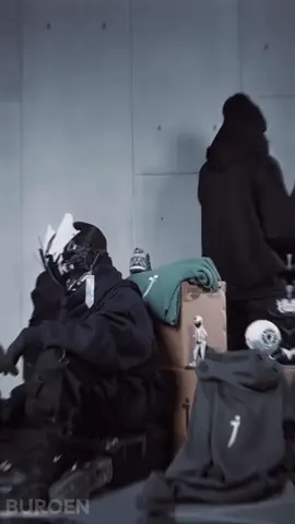 🌟 Transform into a fashion ninja with our exclusive hoodies! Stand out from the crowd and dominate the trend game. #NinjaTrend #TrendSetter