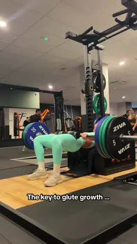 Consistency 🤝🏻 Glute growth  #consistency #glutes #glutegrowth #glutegains #hipthrust #gymmotivation #motivation 