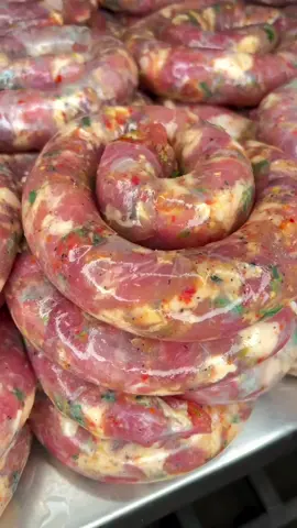 Linguiça Caseira Caipira😋 Quem Gosta?  #linguica #linguicacaseisa #culinariabrasileira #brasil #nordeste #bahia #foryou #fy #fyp 