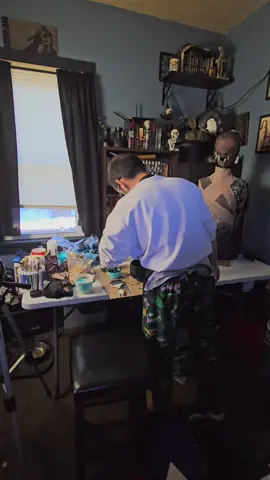 creepin on my husband while he's working 🤘 #dontcha 