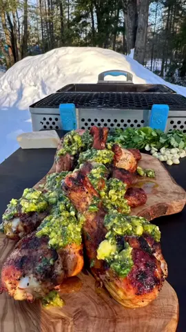 Drumroll for Drumsticks 🥁 🍗  Magic green sauce chicken drumsticks - a pesto-inspired potion concocted with roasted jalapeños, parsley, garlic, shallot, hot sauce, olive oil, and macadamia nuts! Let’s make every meal a delicious adventure! Because life's too short for boring food! Cheers and thanks to my @NOMAD Grills 🔥 💨
