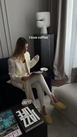 #coffeetiktok #coffee #coffeeaddict #coffeelover #coffeetime #coffeestyle #style #OOTD #outfitideas #outfit 