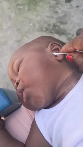 USIKU MWEMA. 😂😂😂😂😂😂 #memestiktok #foryoupage #foryou #funny #goviral #baby #foryoupage #kenyantiktok #ugandatiktok #tanzaniatiktok 