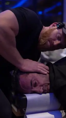 Who knows what he said on the last neck crack ? #chiropracticadjustment #adjustment #chiropractor #crack #healing 