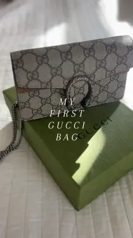 She is STUNNINGGGG 🙈 ! SO THANKFUL 🤍 ! #gucci #guccibag #lixurybag #luxurybagunboxing #unboxking #purse #guccipurse #aesthetic #satisfying #asmr #asmrsounds 