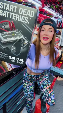These guys dominate the market don’t they? #snapon #nocojumpstart #Snapontools #tooltruck #mobilemechanic #mechanicmusthave #tooladdict #diymechanic #mechanicsoftiktok  @Val Tools 