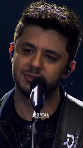 (...) mas fica comigo ❤️🎶 #cristianoaraújo #sertanejo #sertanejou 