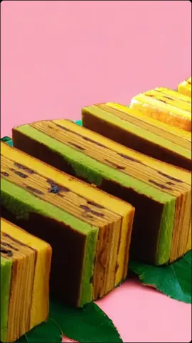 Lapis piliphine, perpaduan kue lapis surabaya denganlapis legit plum....#lapispilipine  #lapislegit #lapissurabayapremium  #wisjman #reelsinstagram #fyp #tiktokviral #wisjman 