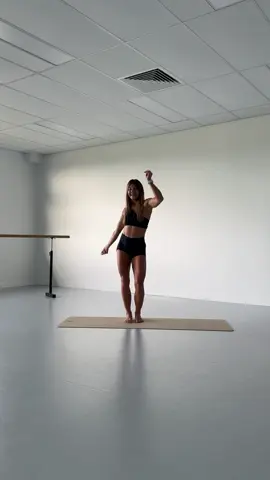 ✨Friday reminder: It’s not about the duration, but dedication! Don’t let the '𝗜 𝗼𝗻𝗹𝘆 𝗵𝗮𝘃𝗲 𝗳𝗲𝘄 𝗺𝗶𝗻𝘂𝘁𝗲𝘀' thoughts hold you back.  Ready to flow? Try this little sequence from beautiful @mimi_goforfit_ . Let’s make today’s practice count! 🧘🏻‍♀️ #fridayflow #yogalove #yogapractice #yogaflow #yoga #yogabrisbane #yogamelbourne #yogasydney #yogasunshinecoast #yogalife #yogaaustralia #yogachallenge #yogacommunity #justbreathe #rekindi_yoga