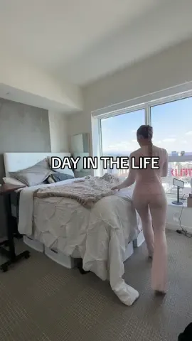 Ya’ll wanted to see what my day to day looks like as an ~influencer~, so many of you ask my profession on the daily lol #dayinthelife #influencerdayinthelife #influencer 