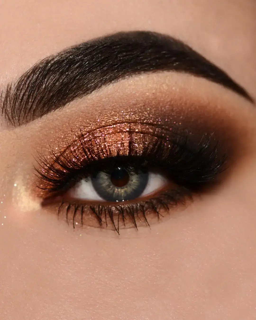 One palette Eye MakeUp Look✨️😊Swipe for tutorial👉Follow for more@makeuptutorial#foryou⚡️ #50kviews #plzviralvideo #1million #pleasetiktokteamviralvideo💯 #support #fyppower #likeandfollow👍 #viewsproblem😭😭😭 