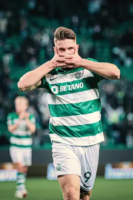 Viktor Gyökeres ⚽️🇸🇪 #viktorgyökeres #sporting #goal #celebration #football #europaleague #photo #contentcreator #pedroreisfoto 