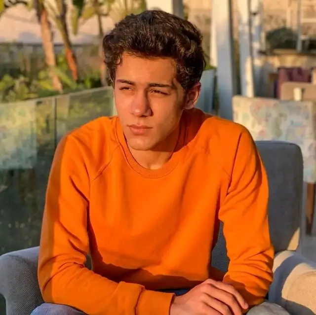 هو أنا مش على بعضي ليه بجد 😍💜#foryou #عمر_رزيق 