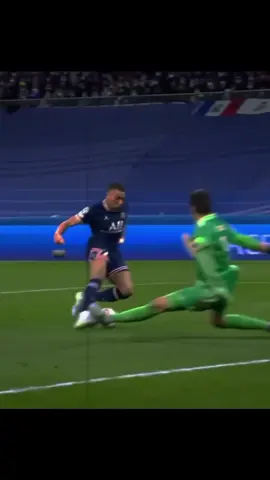 Mbappé contra Real Madrid gol a Courtois 2022 #mbappe #mbappé #realmadrid #psg #championsleague #fypシ #viral #fy 