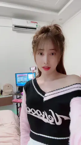 Mối tình này không như mơ. Yêu mập mờ lơ tơ mơ.