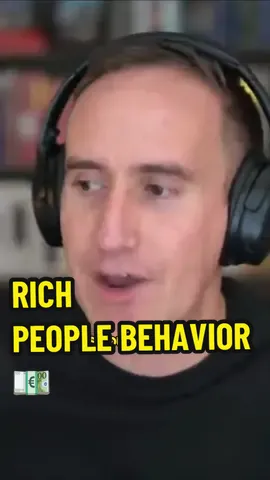 Morgan Housel on showing off when you’re rich. #morganhouselbooks #morganhouselquote #morganhousel #psychologyofmoney #psychologyofmoneybook #showingoff  #richpeopleproblems #richdadpoordad #richpeoplebehavior #howtobecomewealthy 
