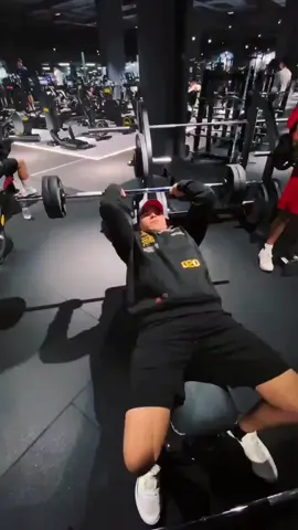 arm routine 🦾#Fitness #fitnessparkvilanova #fitnessmotivation 