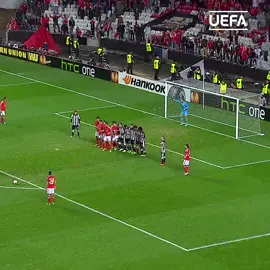 Nicolás Gaitán tiene uno de los goles de falta más bonitos que hay 😍 Es tan sutil que enamora 🖤⚽ #Futbol #Vintage #Gaitan #Falta 