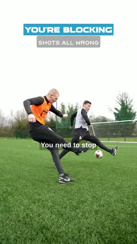 Do you keep conceding through your legs? Try THIS!🛡️| #t121family #training121 #1on1coach #ireland #t121 #121 #footballtips #blocking #defenders #defending #press #beyourbest #block #vvd #vandijk #varane #ramos 