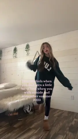 I miss it SO MUCH #Jesuslovesyou #foryoupage #foryou #Summer #summer2023 #summer2024 #summertime #summeroutfit #winteroutfit #outfit #outfitinspo #uggs #howlifefeels #outfitideas #pink #happy #school #backpack #summervibes #imisssummer #cold #hot #sounds #music #audio #sports 