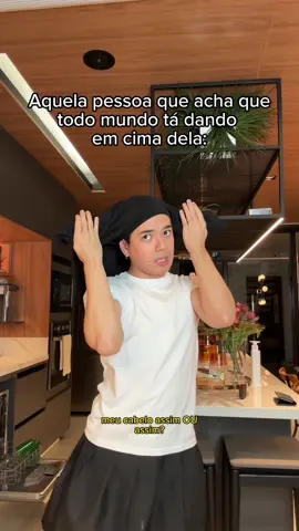 Sempre tem uma assim 🗣️ KKKKKKK Fé nas maluca, né não? 🤨 são as melhores KAKAKAKA (eu sou assim total 🤝😐 NWKSKKSSK) o happn tem um recurso de geolocalização que permite que os encontros comecem e terminem na vida real, então tipo, o app mostra pessoas que visitam os msm lugares que vc, e se der crush, vcs começar a conversar e tal, se casam e tem 7 filhos KKKKK baixa o seu ai! *publi *ad