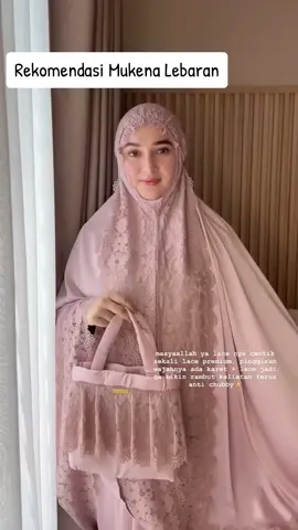 Rekomendasi Mukuena Lebaran ✨ MasyaAllah ya.. mukena ini cantik banget, dengan detail lace yang super premium, dan bagian wajahnya karet bikin tambah cakep pas di pakai, dan yang pasti semankin nyaman dong ibadahnya.  #ramadhan2024🕌 #mukenahouseofrm #mukenatarawih #mukenalebaran #mukenaseserahan #mukenahcantik #rekomendasimukena #fyppppppppppppppppppppppp 